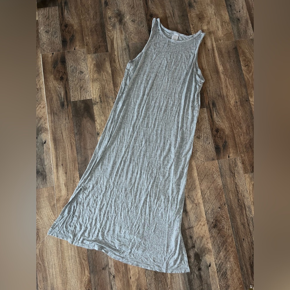 Sleeveless Gray Maxi Dress